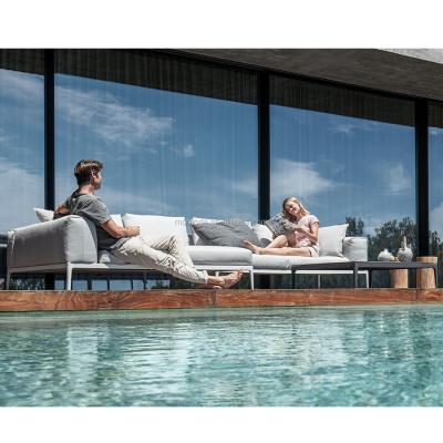 China Anti-UV Luxury Hotel Furniture Waterproof Aluminum Swimming Pool Beach Furniture Outdoor Garden Sofa for sale