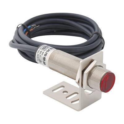 China Laser Nickel Plated Copper Sensor Switch 80cm Diffuse Reflection Opague Material Electro-Optical Switch M18 Photoelectric Infrared Visible Material for sale