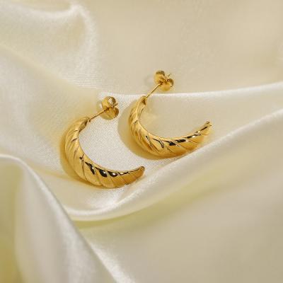 China TRENDY Fashion Twist Gold Earrings 18k Titanium Steel Gold Plated Stainless Steel Crescent Hoop Earrings for sale