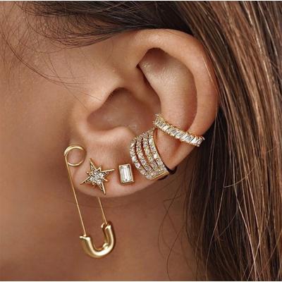 China Fashionable new ins simple design gold plated stainless steel paper clip stud earrings for women for sale