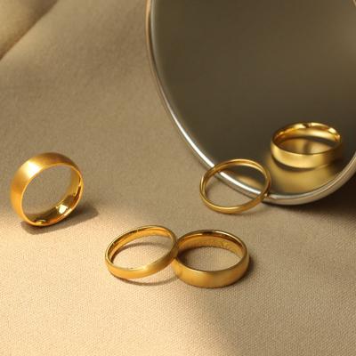 China Wholesale Minimalist Chunky Ring Fashion Titanium Steel 18k Gold Plated Stainless Steel Couples Ring for sale