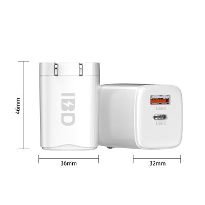 China PD 20W Mini Fast Charging Travel Charger CE FCC PD Home Charger 20W 2 USB Ports Shenzhen IBD Factory CE FCC PD Home Charger 20W 2 USB Ports QC 3.0 for mobile phone for sale