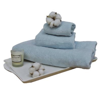 China Kid Safe Ready To Ship Solid Color Heavy Pure Light Blue Velvet Wholesale 520gsm Cotton Towel Set for sale