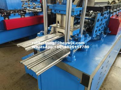 China PLC-gecontroleerde rollformingsmachines van staal 0,3-0,6 mm dikte voor garagedeur / beveiligingsdeur Te koop