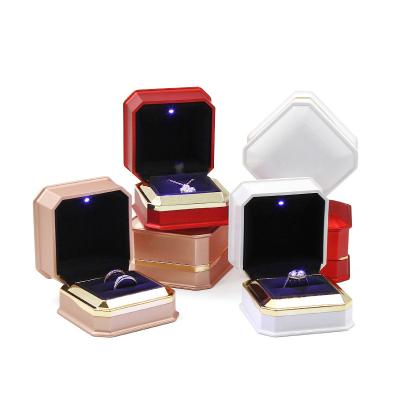 China Wholesale Storage Lacquer Plastic Necklace Double Pendant Ring Jewelry Gift Packaging Box With LED Light for sale