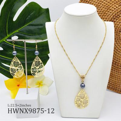 China CLASSIC Hawaiian Jewelry Filled Monster Leaf Bead Necklace Set Jewelry Necklace for sale