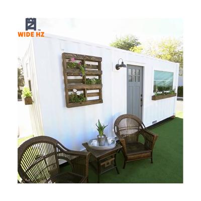 China Modern Prefab Manufactured 20ft Portable Strong And Stable Villa Container Luxury Prefab Container Homes Living House for sale