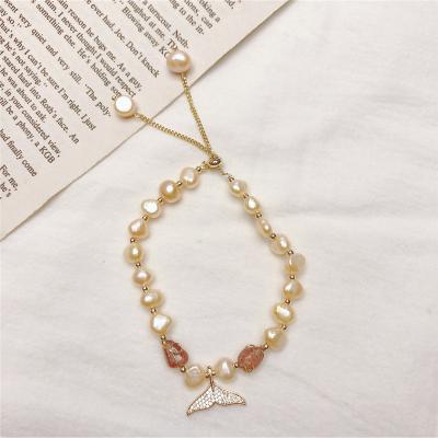 China Wholesale Fishtail Women Pearl Bracelet Fashion Vintage Baroque Freshwater Handmade Bracelet Bangle for sale