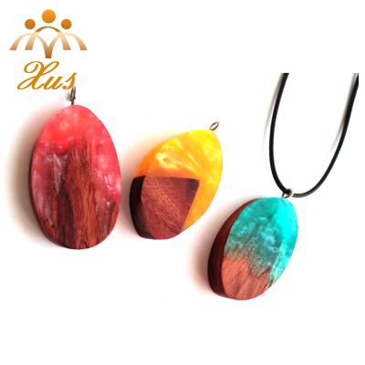 China NE-14414 2017 Style Latest Wooden Handmade Resin Wooden Necklace Wood Carved Necklaces For Women Jewelry for sale