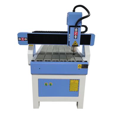 China Hotels The Worm Gear Router CNC Engraving And Cutting Machine 2.2KW 6090 Setp 3 Axis CNC Router Machine for sale