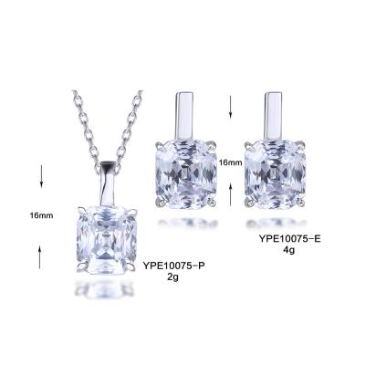 China TRENDY white zircon earrings and necklace set, bridal jewelry set, custion cut head stone jewelry set for sale