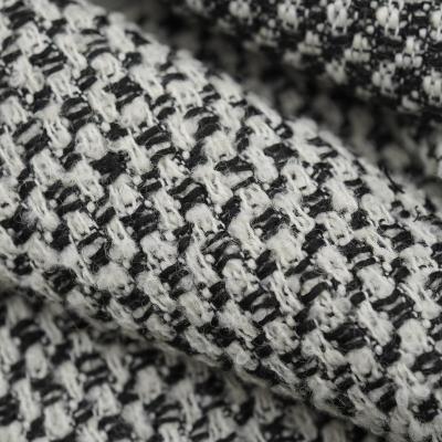 China Viable High Set, Black And White Wool Circle Yarn 770g Fancy Yarn Autumn And Winter Coat Woolen Woolen Fabrics for sale