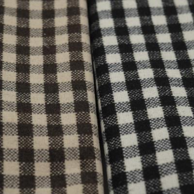 China Viable stain, overcoat wool fabric, small lattice texture, wool fabric, thick men's style s and women' s winter wool overco for sale