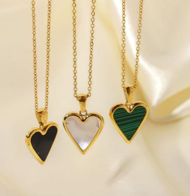 China QIFEI FASHIONABLE 18K Gold Shell Green Malachite Love Heart Necklace Stainless Steel Black and White Pendant Jewelry for sale