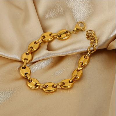 China FASHIONABLE 18K Gold Plated Coffee Bean Chain Bracelet European Style Pig Nose Punk Titanium Steel Bracelet for sale