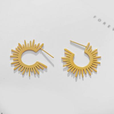 China 2021 New Fashion Trendy Stainless Steel Jewelry European Style Sunflower Modeling Earrings For Women for sale