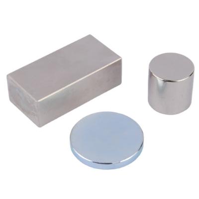 China Strong Industrial Magnet N35 N52 Round Ring Disc Neodymium Magnet Industrial Magnetic Magnet for sale