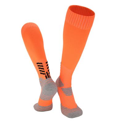 China Breathable Compression Keep Warm Thickened Sports Socks With Anti-Slip Adult Training Basketball Football And Running Athletic Socks for sale