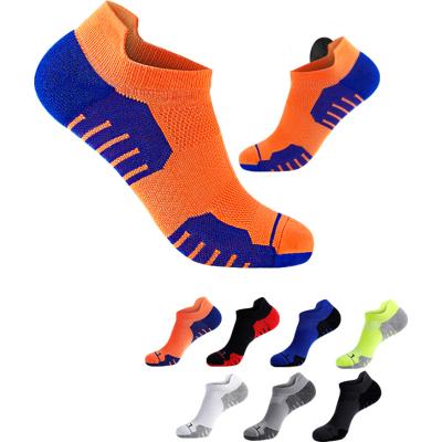 China Cotton sports sock anti-slip sports sock custom logo short men's cotton sports sock for sale