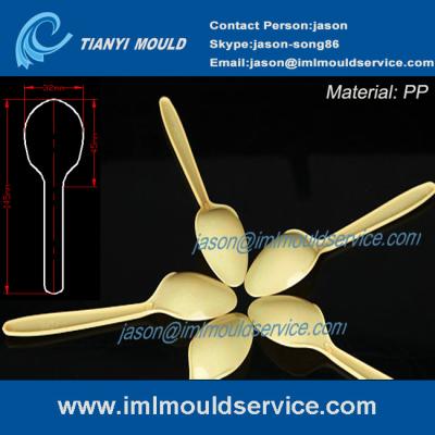 China PP disposable large yellow plastic spoons mould/ PP disposable long plastic spoons mould for sale