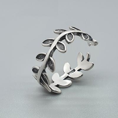 China Lead Free Nickel Free S925 Sterling Silver Unique Vintage Ring Ivy Leaves Band Ring Students Fine Jewelry for sale