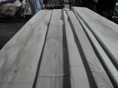 China Furniture Making Ash Wood Veneer For Chipboard , Olive Ash Veneer for sale