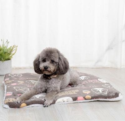 China Sustainable Luxury Designer Washable Flanged Plush Wool Sleep Warm Dog Mat Pet Bed for sale