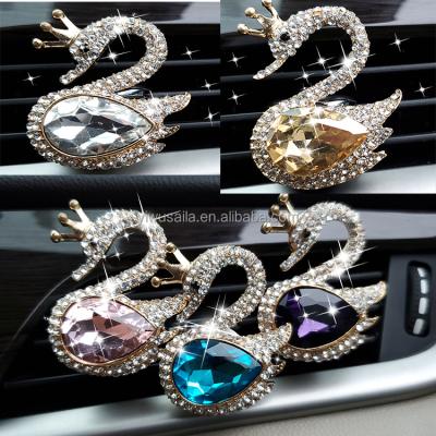 China New China-chic Alloy Bling Crystal Swan Decoration Ornament Car Air Vent Outlet Clip Air Freshener Fragrance Aromatherapy Diffuser for sale