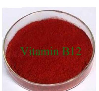 Chine CAS 68-19-9 additifs de vitamine, vitamine insipide B12 Cyanocobalamin à vendre