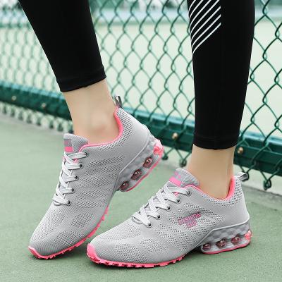 China Fashion Trend Women Running Shoes Breathable Sports Shoes Outdoor Lightweight Sports Shoes Casual Walking Sneakers Tenis Feminino Zapatos for sale