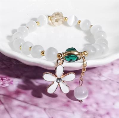 China New simple and fashion Opal Bracelet Flower Pendant Variety of CLASSIC 2021 simple color circle gift for sale