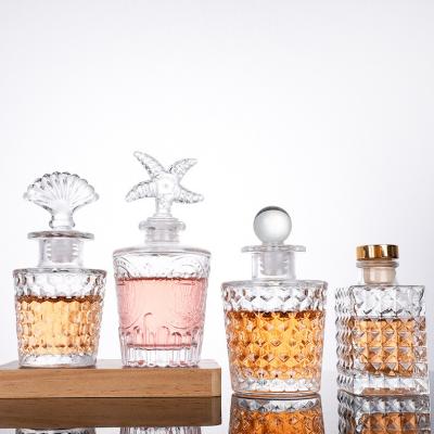 China Hot Selling 100ML 150ML Cosmetic Unique Shaped Luxury Clear Reed Diffuser Glass Bottle For Home Decoration for sale