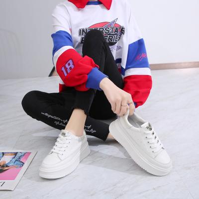 China Fashion Trend China Manufacturer Latest Sport Breathable Sneakerscasual White Flat Shoes for sale