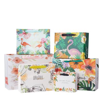 China Luxury Recycled Materials Flamingo Pattern Recycled Portable Paper Fruit Tea Gift Bags for sale