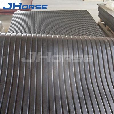 China Environmental Easy To Install To Maintain Interlocking Non Toxic Flooring Vulcanized Rubber Horse Mats for sale