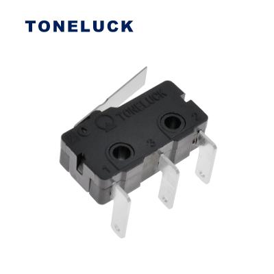 China Household appliances 3pins microswitch 1A 30VDC 5A 125/250V 40T125 5E4 terminal microswitch lever short microswitch for sale