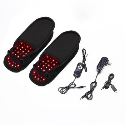 China 75% Neoprene and 25% Velvet Red Light Therapy Slippers 132 Lamp Beads 660nm 850nm for sale