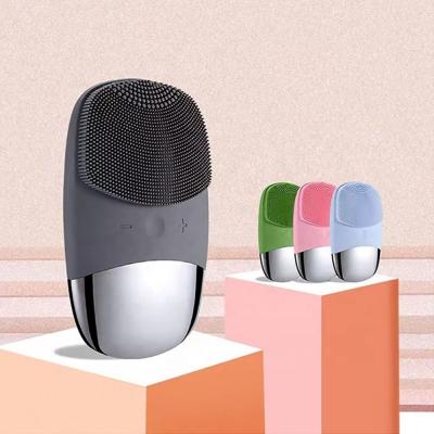 China IPX7 Waterproof Sonic Facial Cleansing Brush with Silicone Brush Head and Face Massager for sale