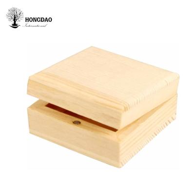 China HONGDAO Recyclable Custom Carved Decorative Small Wooden Storage Wooden Gift Box Box for sale