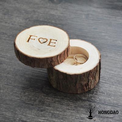 China HONGDAO Materials Handmade Small Round Gift Recycled Wooden Ring Box For Christmas for sale