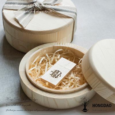 China HONGDAO Recyclable Custom Natural Wooden Wedding Gift USB Flash Drive With Wooden Box USB Memory Stick for sale