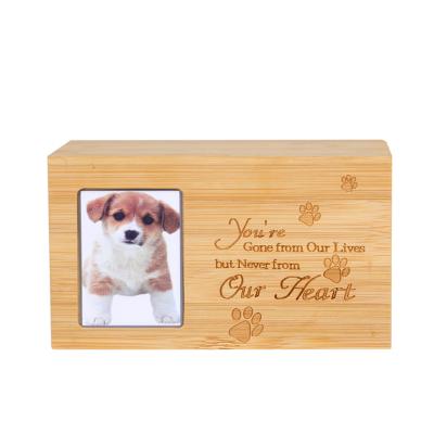 China Viable Wholesales Pamper Good Quality Wooden Pet Caskets and Urns Urns for Animals Ashes Pet Bamboo Urns for sale