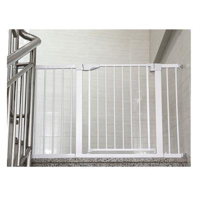 China Sustainable Easy To Stall Guaranteed Free Standing Stair Gate Baby Gate Pet Gate for sale