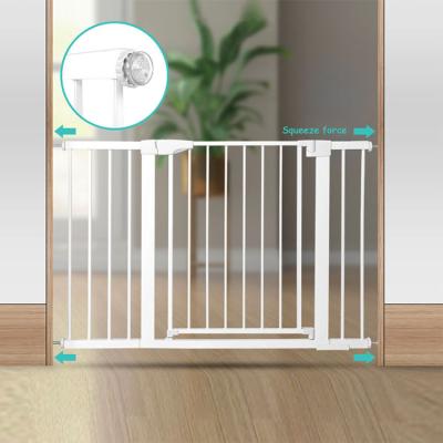 China Viable Customizable Pet Safety Gate Safety Retractable Door For Baby Or Pet for sale