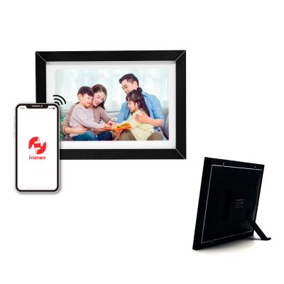 China Smart Design Wooden Artistic Wifi Digital Photo View Wifi Display Signage Digital Photo Frame for sale