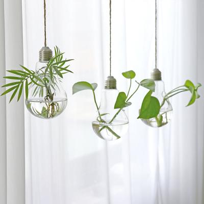 China Wholesale Home Country Decoration Hand Blown Glass Bulb Vase Plant Hanging Clear Mini Greenhouses for sale