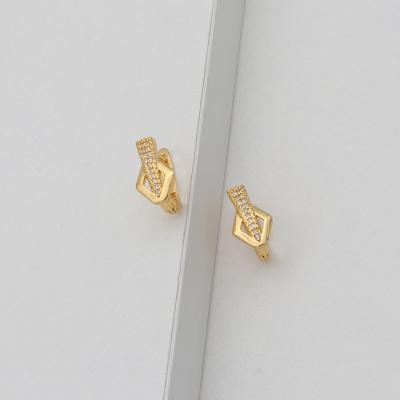 China Fashion Simple Gold Plated 18K Arrow Zircon Stud Earrings 2022 Jewelry GARAANTIIE 2022 Simple And Exquisite High Quality for sale