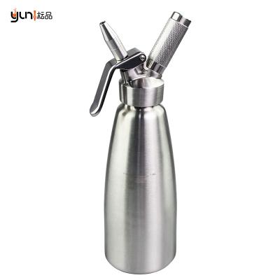 China Viable hot sale stainless steel hand held 1000ml nitro coffee maker with new design nitro tip for sale