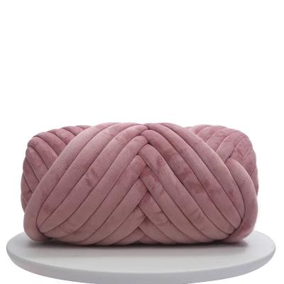 China Amazon Hot Sale Super Chunky Fancy Yarn Velvet Tube for Hand Arm Knitting Blanket for sale