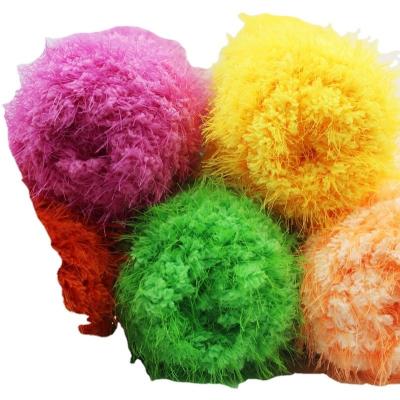 China hand knitting fashion Best selling fur fluffy feather soft scarf fancy yarn for sale